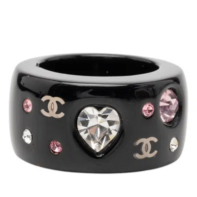 Pre-owned Chanel Black Multi-color Plastic Band Ring ()