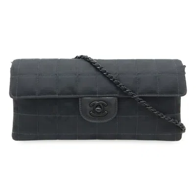 Pre-owned Chanel Black New Travel Line Leather Shoulder Bag ()