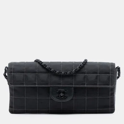 Pre-owned Chanel Black New Travel Line Nylon East West Flap