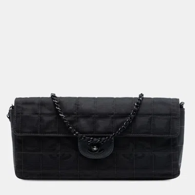 Pre-owned Chanel Black New Travel Line Nylon East West Flap