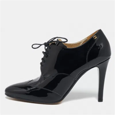 Pre-owned Chanel Black Patent Leather Cc Booties Size 39