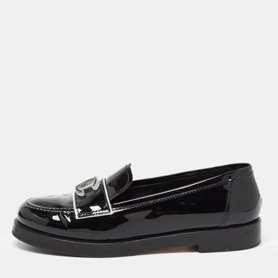Pre-owned Chanel Black Patent Leather Cc Slip On Loafers Size 38.5