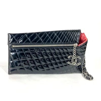 Pre-owned Chanel Black Patent Leather Clutch Bag Pouch ()