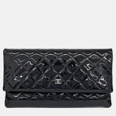 Pre-owned Chanel Black Patent Leather Folding Clutch