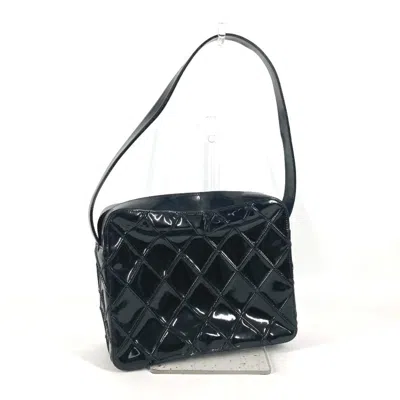 Pre-owned Chanel Black Patent Leather Handbag Shoulder Bag ()