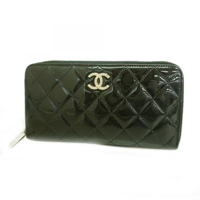 Pre-owned Chanel Black Patent Leather Long Wallet (bi-fold) ()