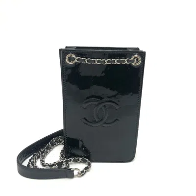 Pre-owned Chanel Black Pouch Shoulder Bag ()