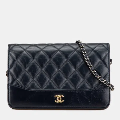 Pre-owned Chanel Black Quilted Aged Calfskin Gabrielle Wallet On Chain