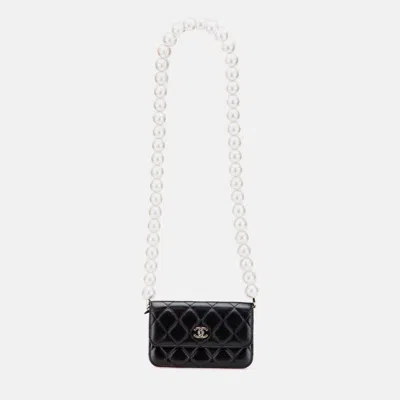 Pre-owned Chanel Black Quilted Calfskin Maxi Pearls Clutch With Chain