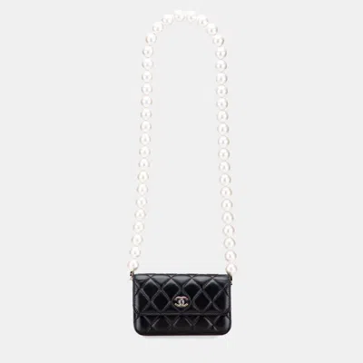 Pre-owned Chanel Black Quilted Calfskin Maxi Pearls Clutch With Chain