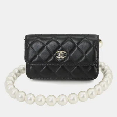Pre-owned Chanel Black Quilted Calfskin Pearl Strap Clutch With Chain