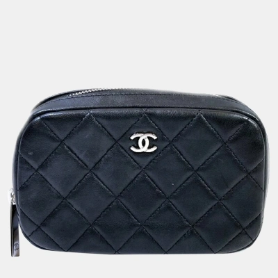 Pre-owned Chanel Black Quilted Caviar Curvy Cosmetic Pouch