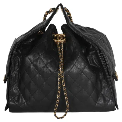Pre-owned Chanel Black Quilted Caviar Medium  25 Hobo