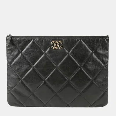 Pre-owned Chanel Black Quilted Goatskin Large 19 Wristlet Pouch