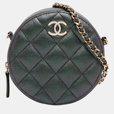 Pre-owned Chanel Black Quilted Iridescent Caviar Round Clutch With Chain