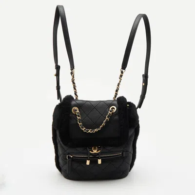 Pre-owned Chanel Black Quilted Leather And Shearling Paris-hamburg Backpack