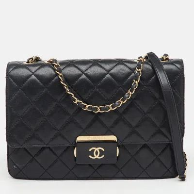 Pre-owned Chanel Black Quilted Leather Beauty Lock Flap Bag