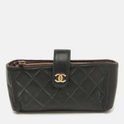 Pre-owned Chanel Black Quilted Leather Cc Phone Holder Clutch