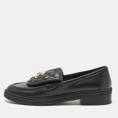 Pre-owned Chanel Black Quilted Leather Cc Turnlock Loafers Size 36