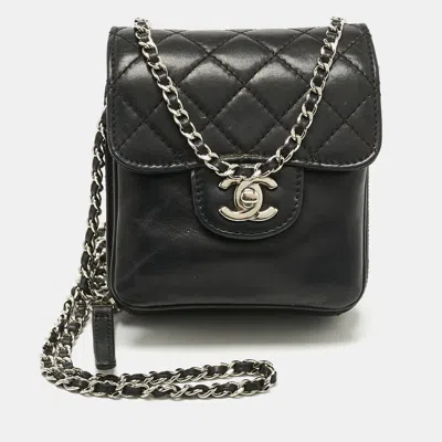 Pre-owned Chanel Black Quilted Leather Clams Wallet On Chain