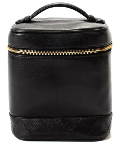 Pre-owned Chanel Black Quilted Leather Vanity Cosmetic Case (authentic )
