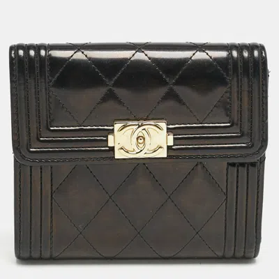 Pre-owned Chanel Black Quilted Patent Leather Boy Compact Wallet