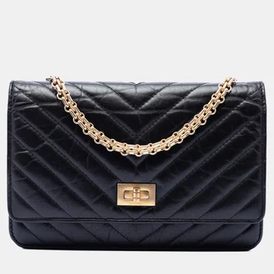 Pre-owned Chanel Black Reissue 2.55 Chevron Aged Calfskin Wallet On Chain