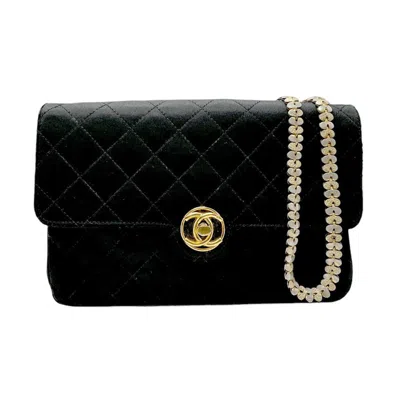 Pre-owned Chanel Black Satin Shoulder Bag ()