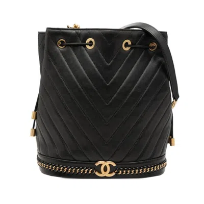 Pre-owned Chanel Black Shoulder Bag ()