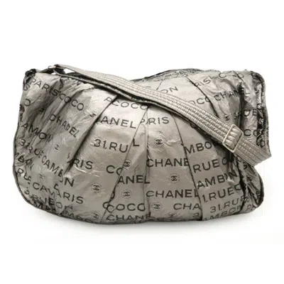 Pre-owned Chanel Black Silver Nylon Shoulder Bag ()