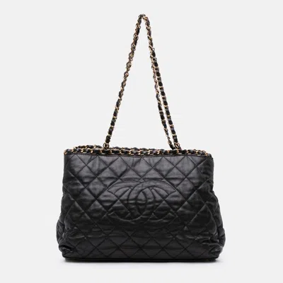 Pre-owned Chanel Black Small Quilted Calfskin Chain Me Tote