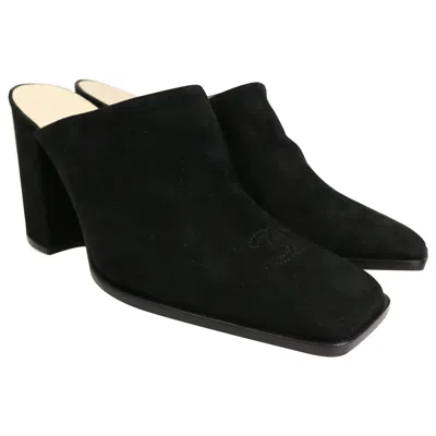 Pre-owned Chanel Black Suede "cc" Mules Shoes