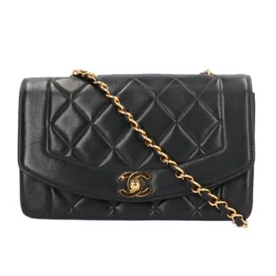 Pre-owned Chanel Black Suede Shoulder Bag ()
