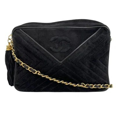 Pre-owned Chanel Black Suede Shoulder Bag ()