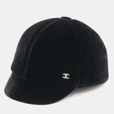 Pre-owned Chanel Black Velour Cc Logo Cap Size L