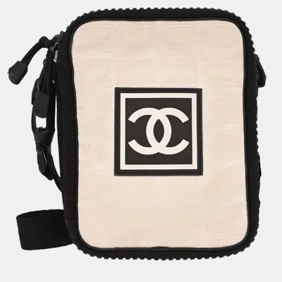Pre-owned Chanel Black White Travel Line Crossbody Bag