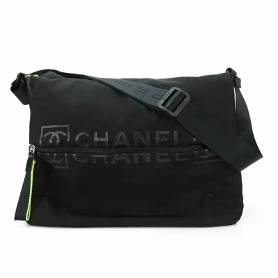 Pre-owned Chanel Black Yellow Nylon Rubber Shoulder Bag ()