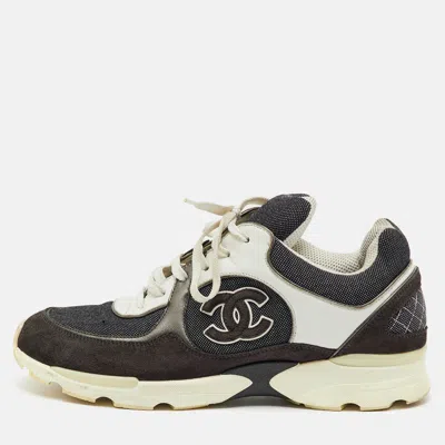 Pre-owned Chanel Black/grey Fabric Suede And Leather Cc Low Top Sneakers Size 40.5