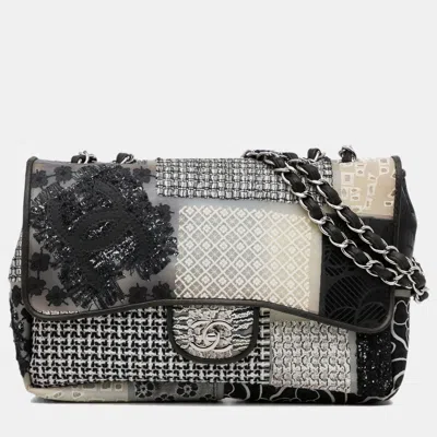 Pre-owned Chanel Black/white Jumbo Pvc And Tweed Patchwork Single Flap