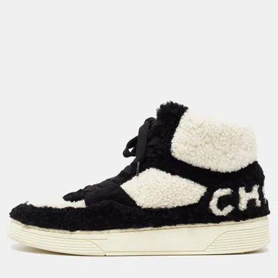 Pre-owned Chanel Black/white Shearling High Top Sneakers Size 42