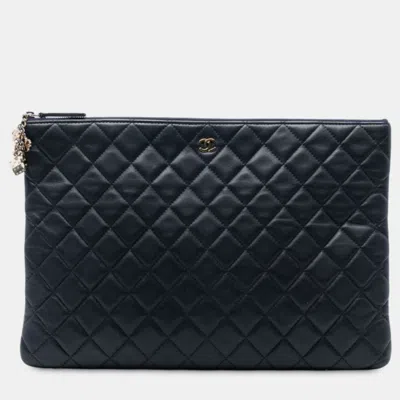 Pre-owned Chanel Blue Cc Large Quilted Lambskin O Case Clutch