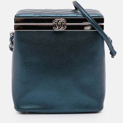 Pre-owned Chanel Blue Cc Metallic Calfskin Vanity Case