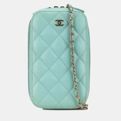 Pre-owned Chanel Blue Cc Quilted Caviar Zip Phone Case