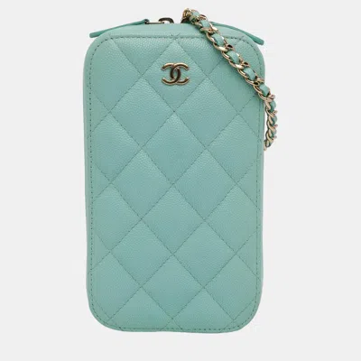 Pre-owned Chanel Blue Cc Quilted Caviar Zip Phone Case