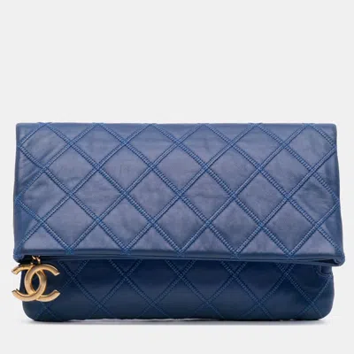 Pre-owned Chanel Blue Cc Quilted Lambskin Foldover Clutch