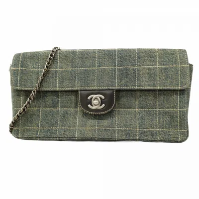 Pre-owned Chanel Blue Denim Shoulder Bag ()