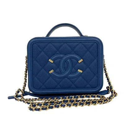 Pre-owned Chanel Blue Grained Calfskin Pochette Shoulder Bag ()
