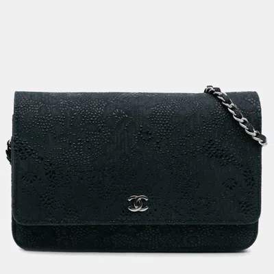 Pre-owned Chanel Blue Lace Overlay Goatskin Wallet On Chain