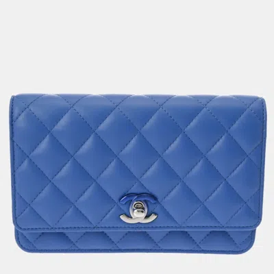 Pre-owned Chanel Blue Lambskin Chain Wallet Bag