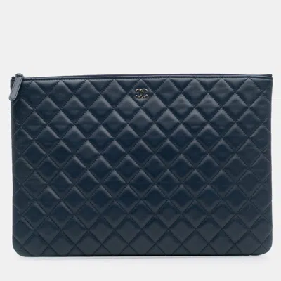 Pre-owned Chanel Blue Large Quilted Lambskin O Case Clutch